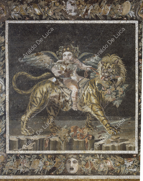 Emblem mit Dionysos als Kind auf Tiger