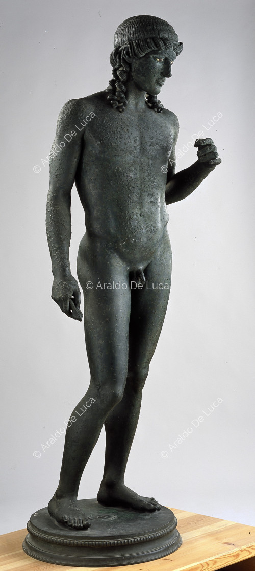 Statue en bronze d'Apollon le cithariste