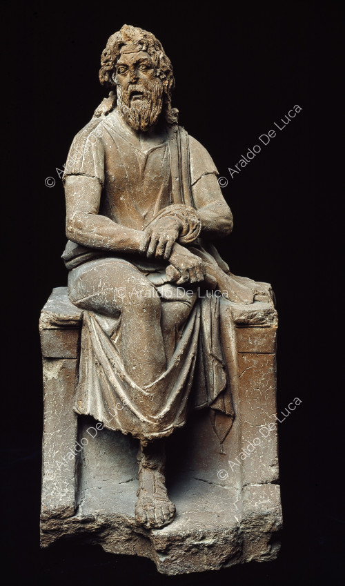 Estatuilla de arcilla del filósofo Antístenes