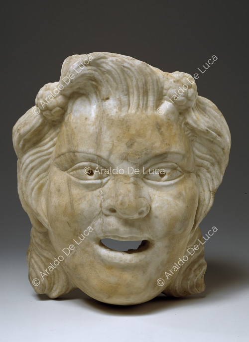 Masque de marbre de Silène