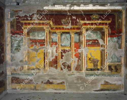 Villa of Oplonti. Cubicle. Central wall fresco