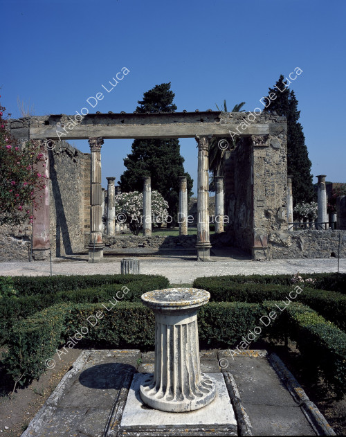 House of the Faun. Cross Peristyle