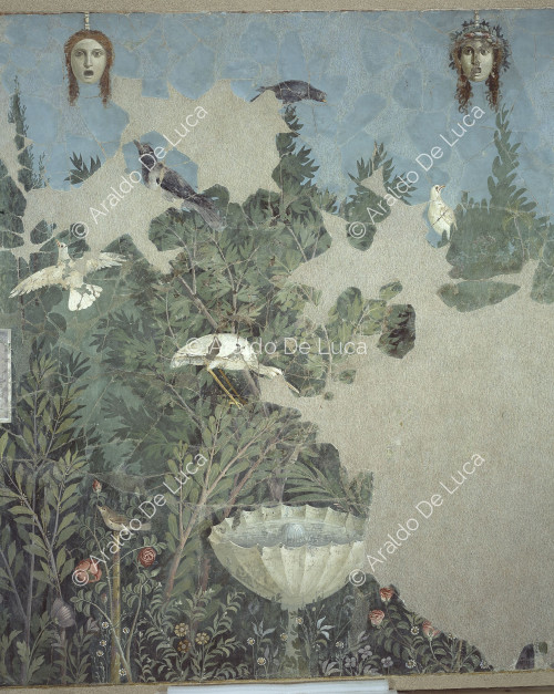 Fresco with paradeisos. Detail with masks