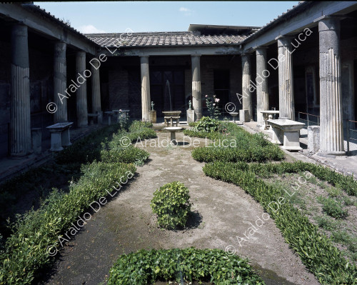 House of the Vettii. Peristyle and garden