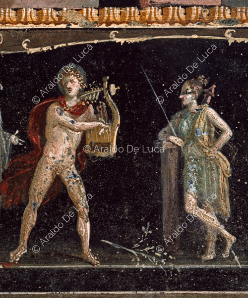 Haus der Vettii. Triclinium Fries. Fresko mit Apollo und Diana. Ausschnitt