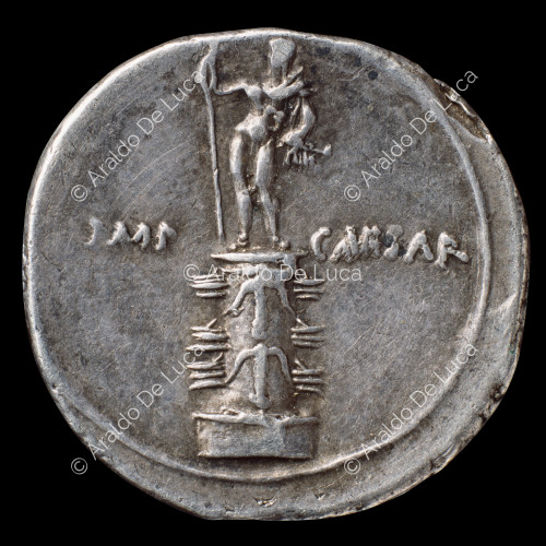 Column rostrata with the sumulacrum of Octavian
