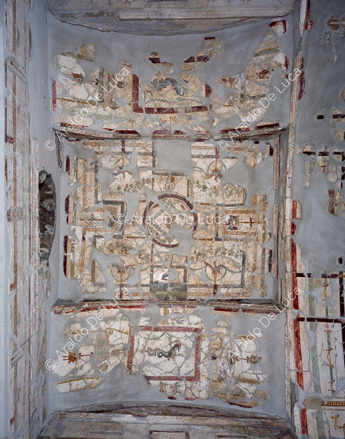 House of Julius Polybius. Oecus with frescoes in the IV style. Detail of the vault