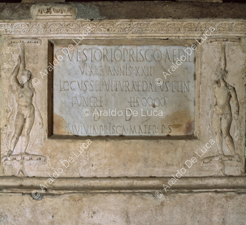 Decorated altar of the tomb of Vestorio Prisco