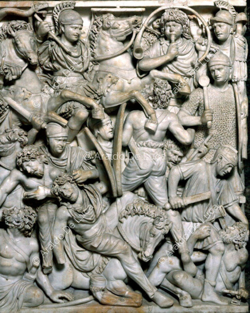 Sarcophage de Ludovisi avec scène de bataille entre Romains et barbares ostrogoths