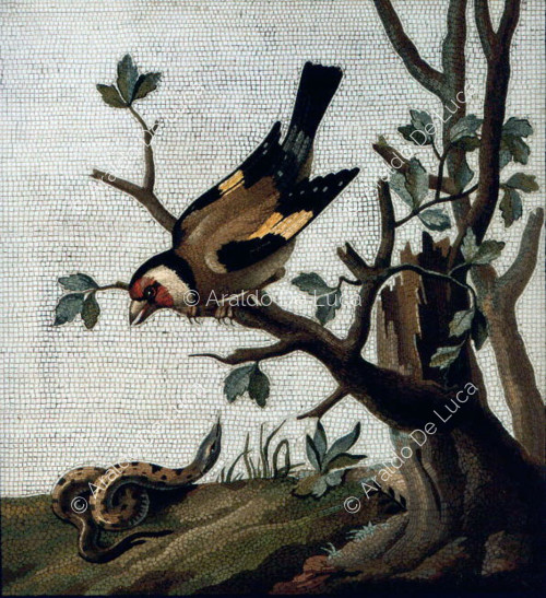 Mosaico minuto con uccellino
