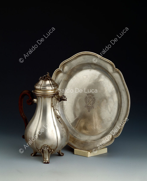 Coffee pot and plate