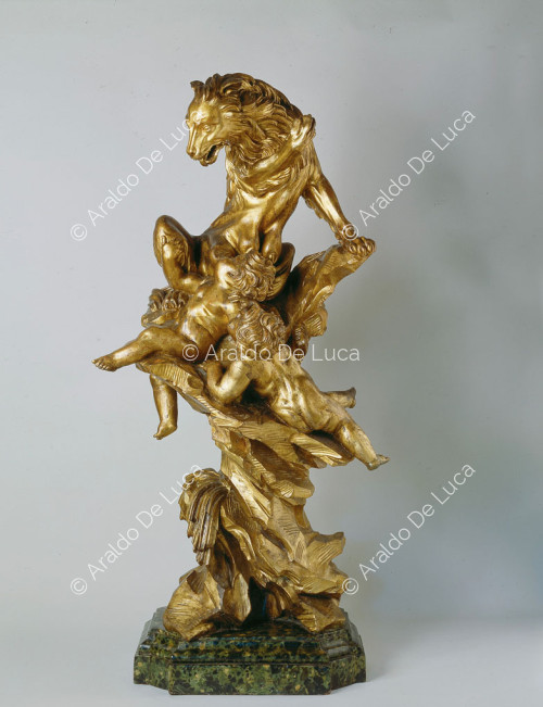 Trophy depicting the She-wolf with Romulus and Remus