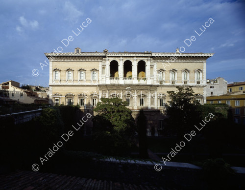 Farnese Palace. Facada