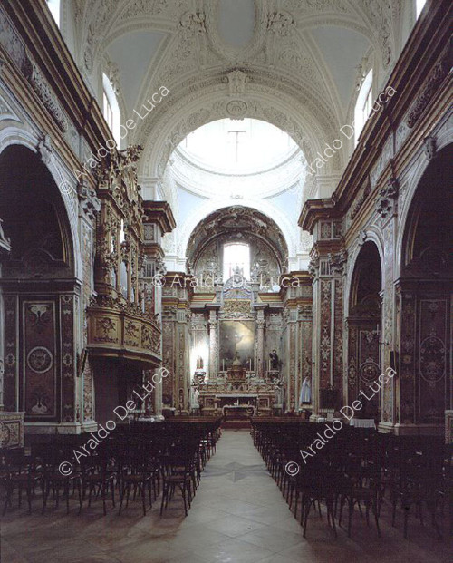 Chiesa abbaziale di San Benedetto. Interno