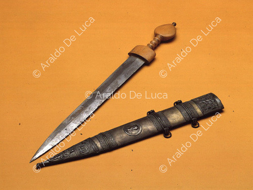 Gladius with scabbard from the Augustan age