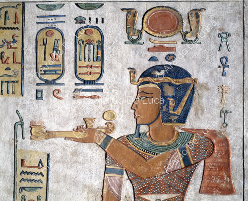 Ramses III offers incense. Detail.