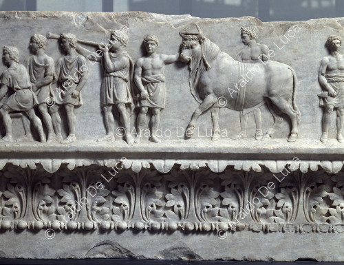 Tempio di Apollo Sosiano: fregio