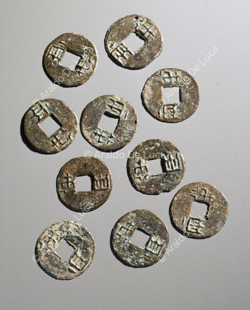 Ejército de Terracota. Monedas