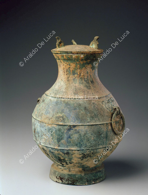 Terrakotta-Armee. Zweihenkelige hu-Vase