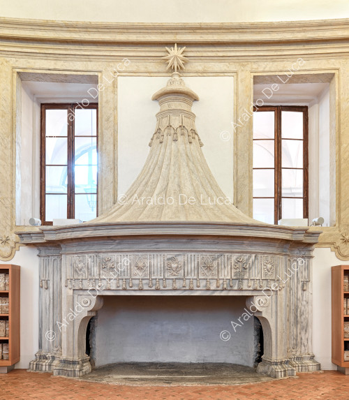 Chimney - Oval Room of the Capitoline Archive, detail