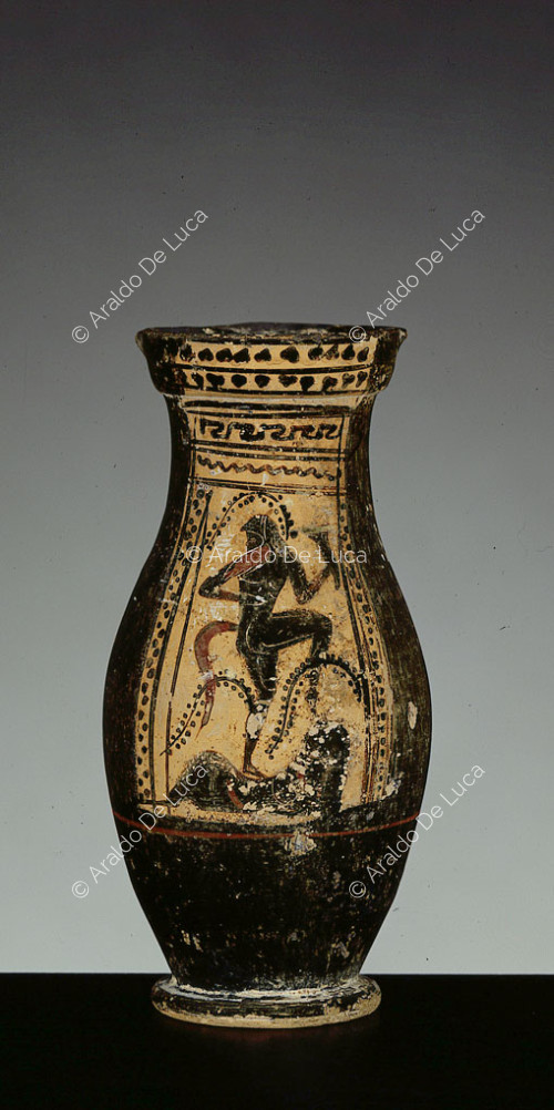 Clay olpe with black figure decoration
