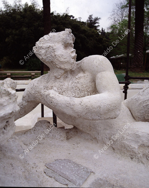 Triton Fountain, restoration
