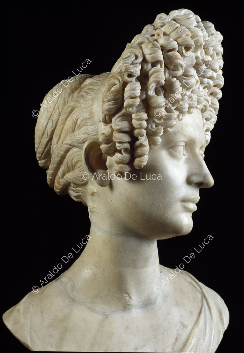 Busto ritratto femminile di età  Flavia