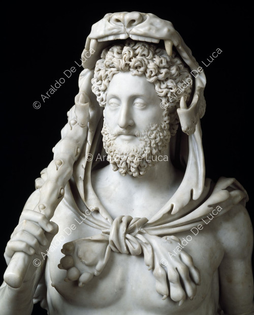 Busto de Cómodo como Hércules