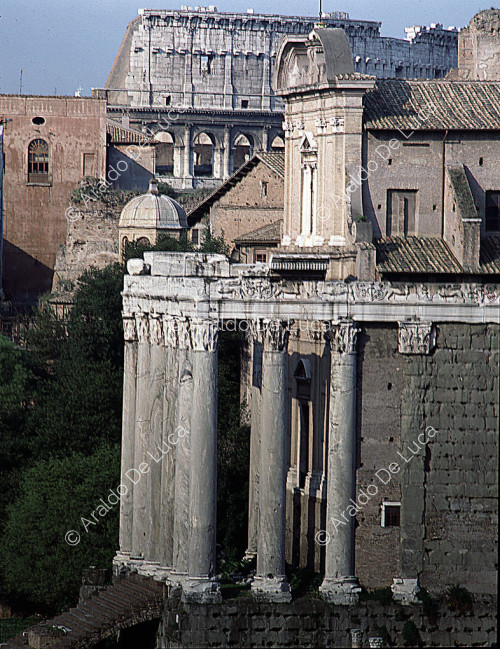 Temple d'Antonin et de Faustine